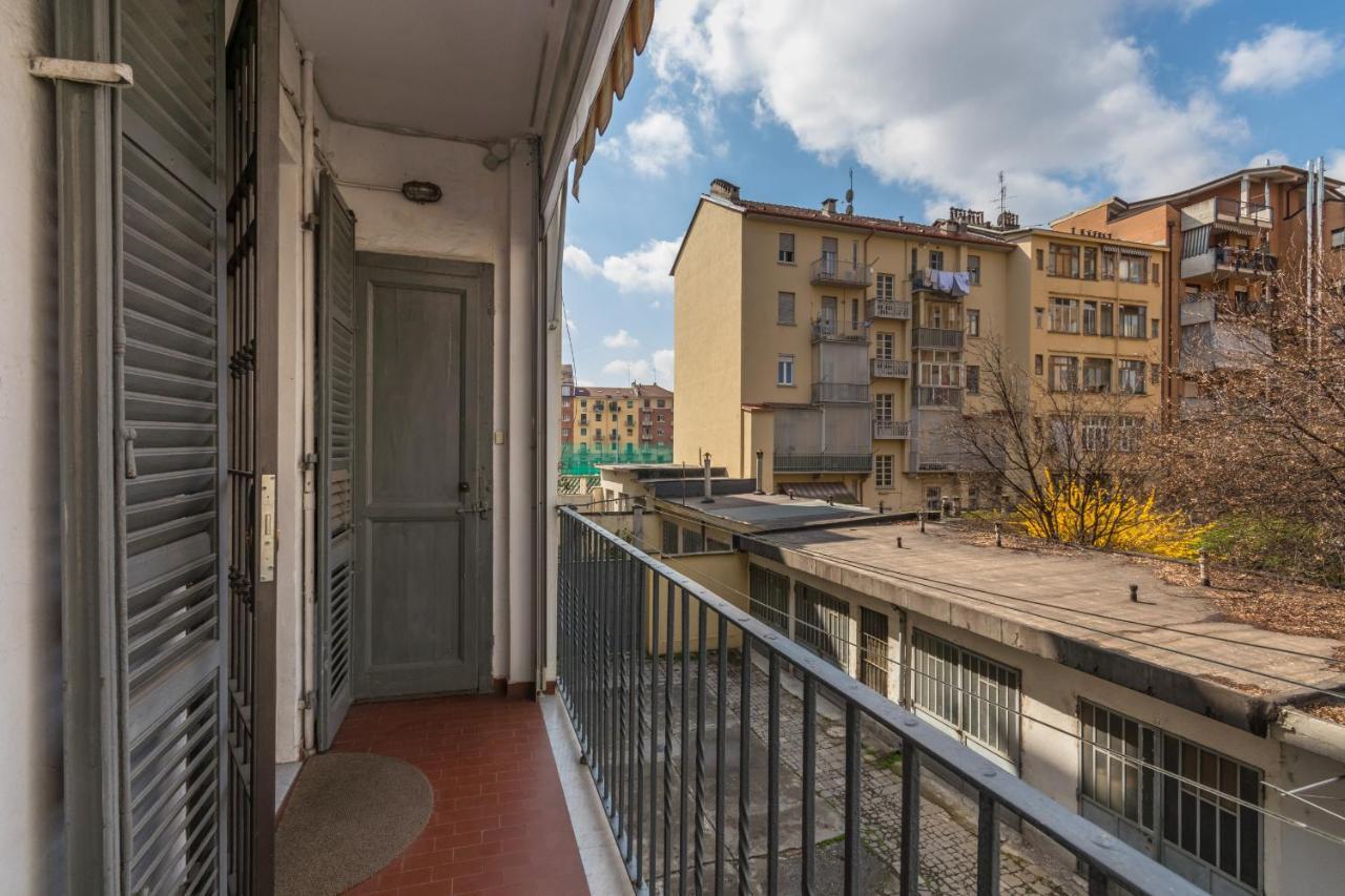 Appartamento In Piazza Adriano In Zona Cenisia Turin Exterior photo